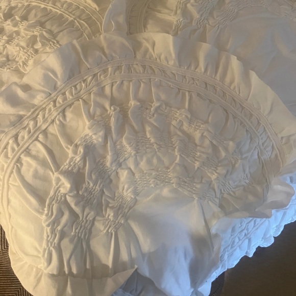 COPY - Anthropologie Rivulet quilt - Picture 3 of 4